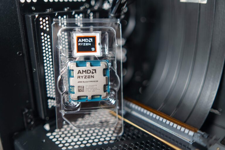 AMD Ryzen 9 9950X3D – a monster for gaming and work in a single processor